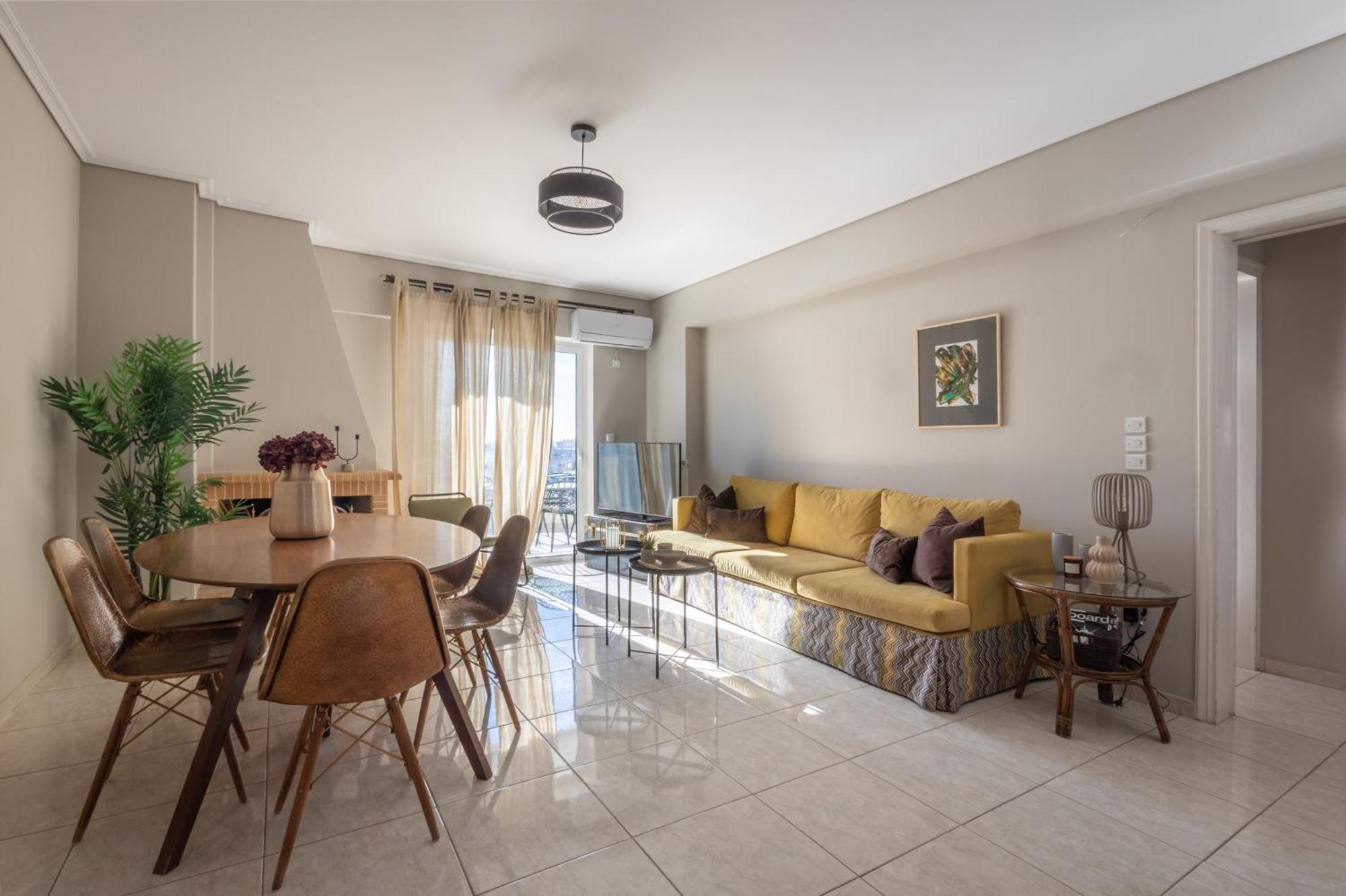 Apartment Renovated 3 Bedroom With Acropolis View *